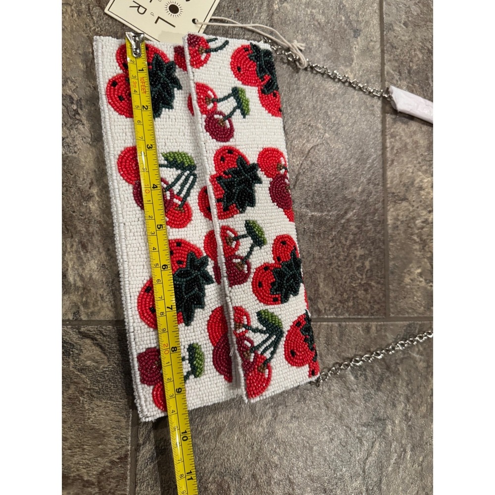 NWT‎ VIRAL SOL MER White Beaded Cherry & Strawberry Clutch Crossbody Bag - Picture 4 of 8